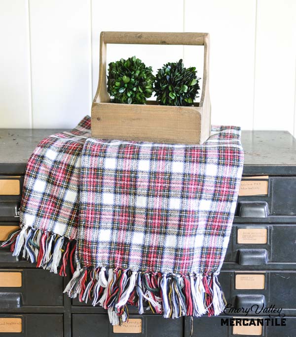Plaid Christmas Throw Blanket with Fringe
